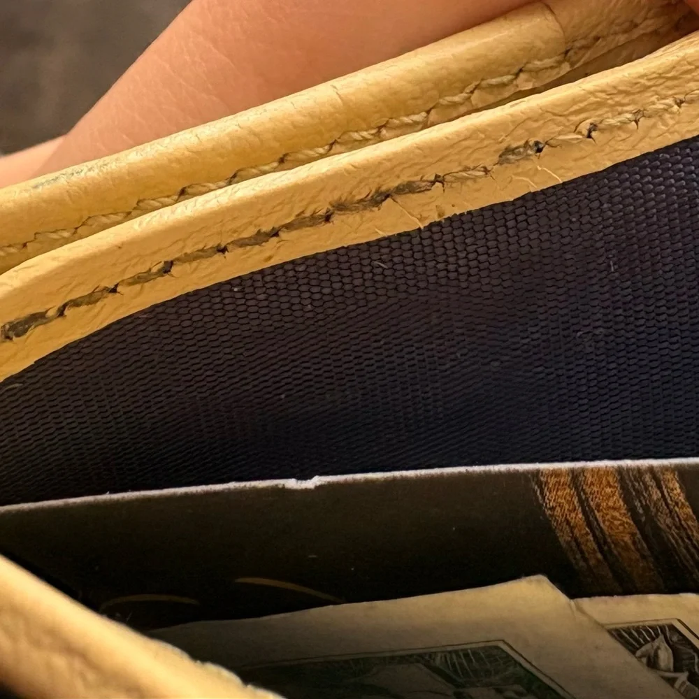 Gucci Women's Wallet - Picture 11 of 11